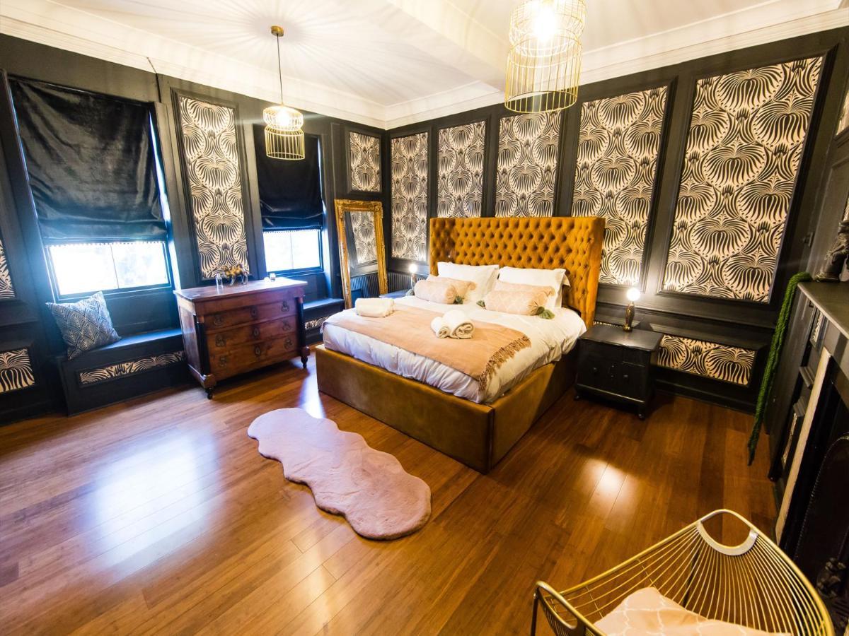 Maison Parfaite Yo1 - Exquisite 400 Year Old, City Centre Townhouse 约克 外观 照片