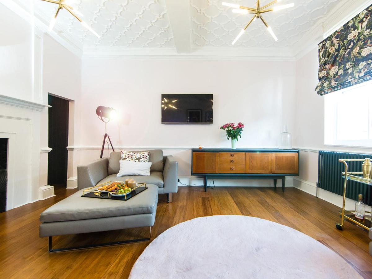 Maison Parfaite Yo1 - Exquisite 400 Year Old, City Centre Townhouse 约克 外观 照片