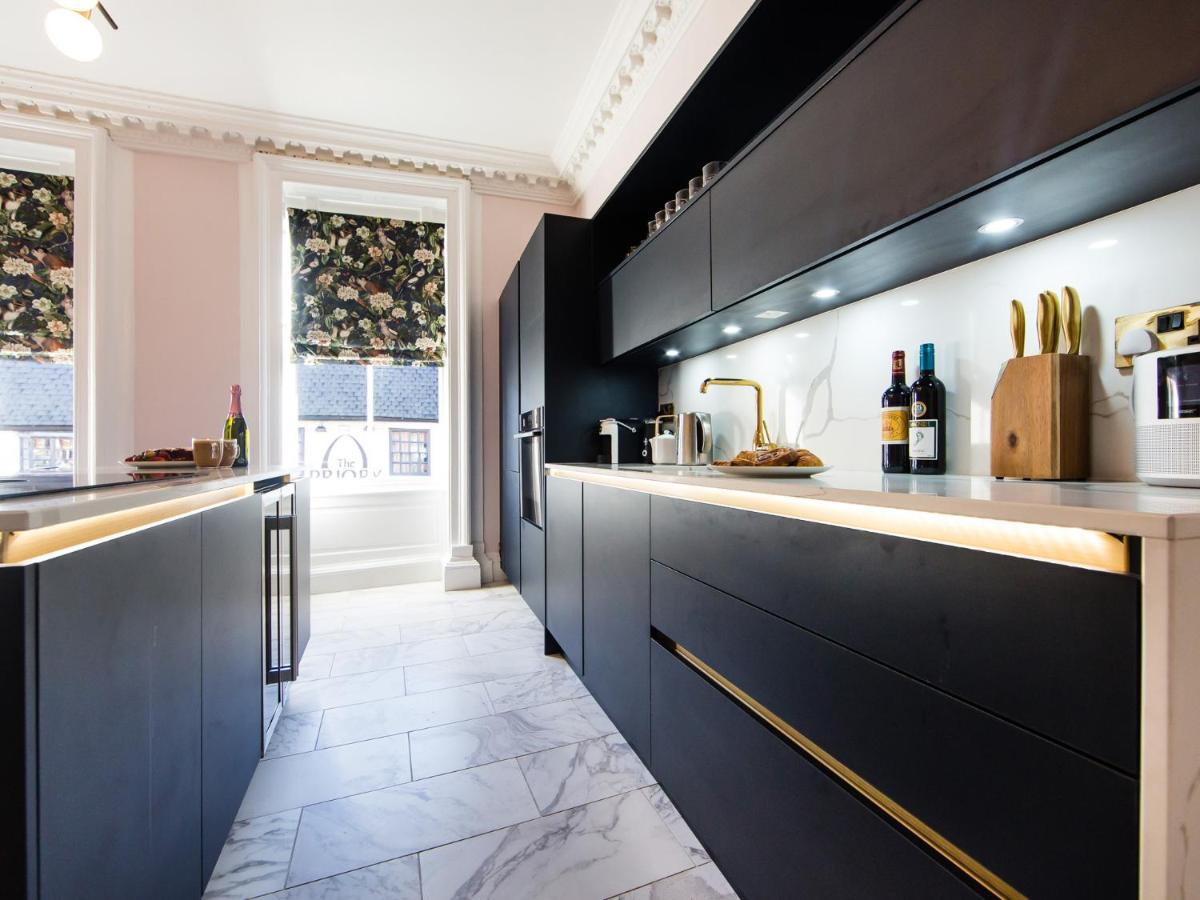 Maison Parfaite Yo1 - Exquisite 400 Year Old, City Centre Townhouse 约克 外观 照片
