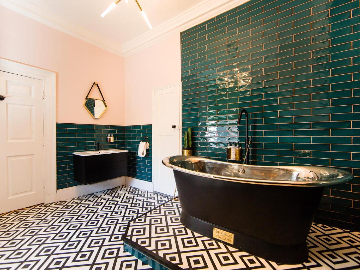 Maison Parfaite Yo1 - Exquisite 400 Year Old, City Centre Townhouse 约克 外观 照片